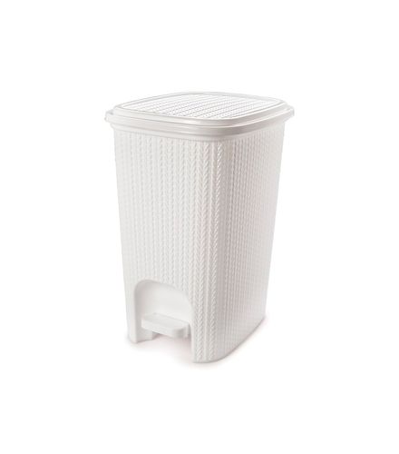 Lixeira-Plastica-com-Pedal-Trama-Branco-12L-8832-Plasutil.jpg